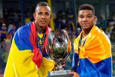 A finales de 2022, el colombiano renovó su contrato con el club hasta diciembre de 2025.