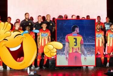 El equipo 'matecaña' sorprendió por el diseño de su uniforme. 