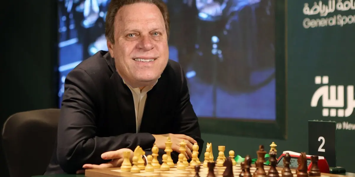 El dirigente lleva muchos años en esta ocupación, a pesar de las muchas críticas que recibe.