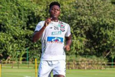 El equipo barranquillero negocia la salida del defensor, quien tendría su segunda experiencia en el fútbol internacional