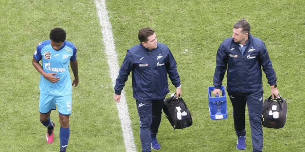 El volante colombiano tuvo que salir sustituido a los 40 minutos de juego.