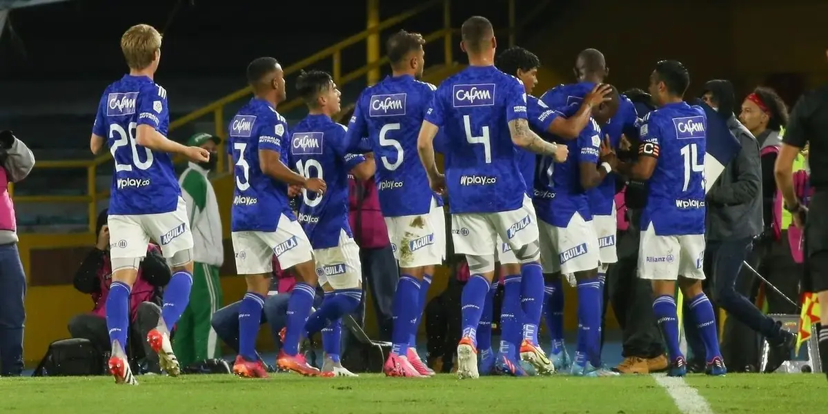 Alberto Gamero pone en cancha a su equipo de lujo para pasar de fase.