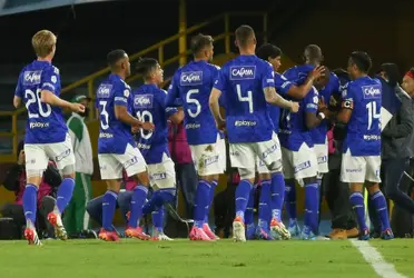 Alberto Gamero pone en cancha a su equipo de lujo para pasar de fase.