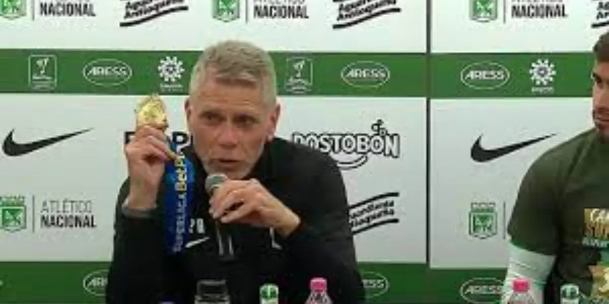 El entrenador brasileño y el mediocampista juvenil, Jhon Solís, hablaron en rueda de prensa.